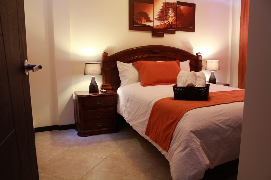 Hotel Las Mercedes Airport-Quito Tababela Δωμάτιο φωτογραφία