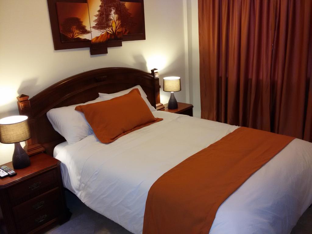 Hotel Las Mercedes Airport-Quito Tababela Δωμάτιο φωτογραφία