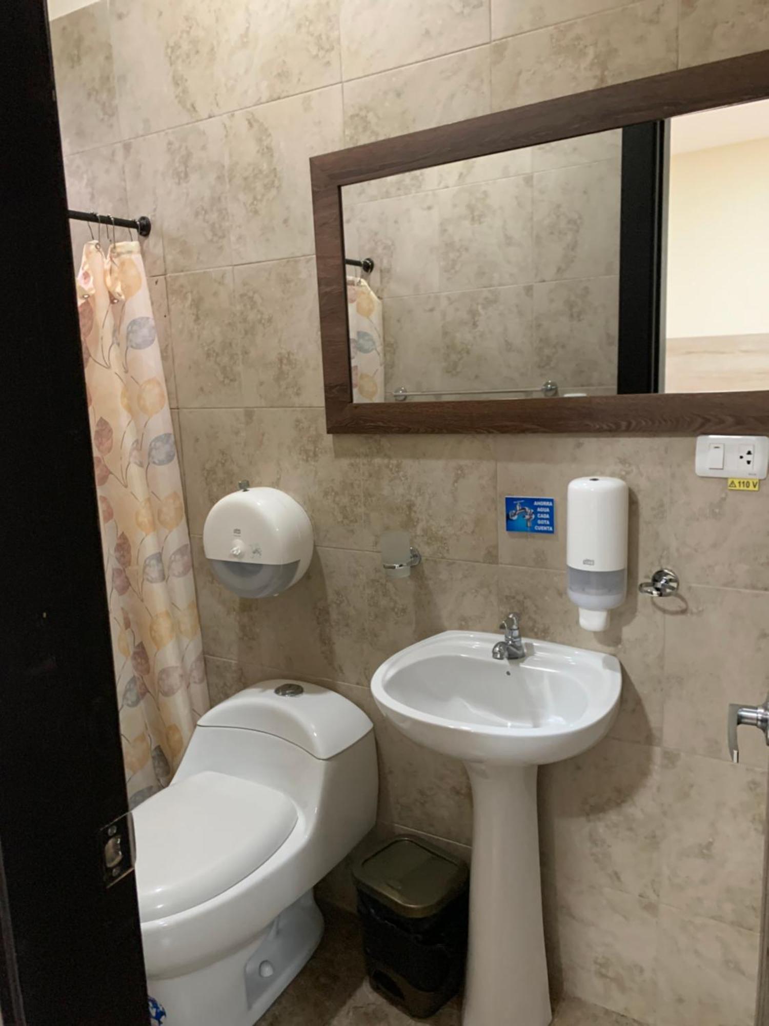 Hotel Las Mercedes Airport-Quito Tababela Εξωτερικό φωτογραφία