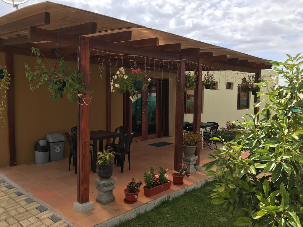 Hotel Las Mercedes Airport-Quito Tababela Εξωτερικό φωτογραφία