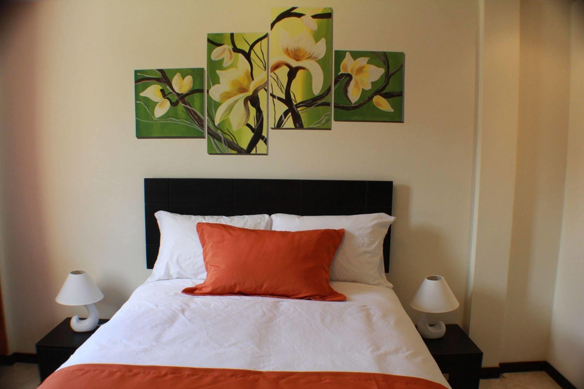 Hotel Las Mercedes Airport-Quito Tababela Εξωτερικό φωτογραφία
