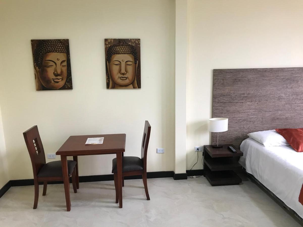 Hotel Las Mercedes Airport-Quito Tababela Εξωτερικό φωτογραφία